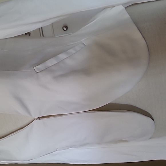 DIVIDED H&M white blazer/ size US 2 - Picture 4 of 13